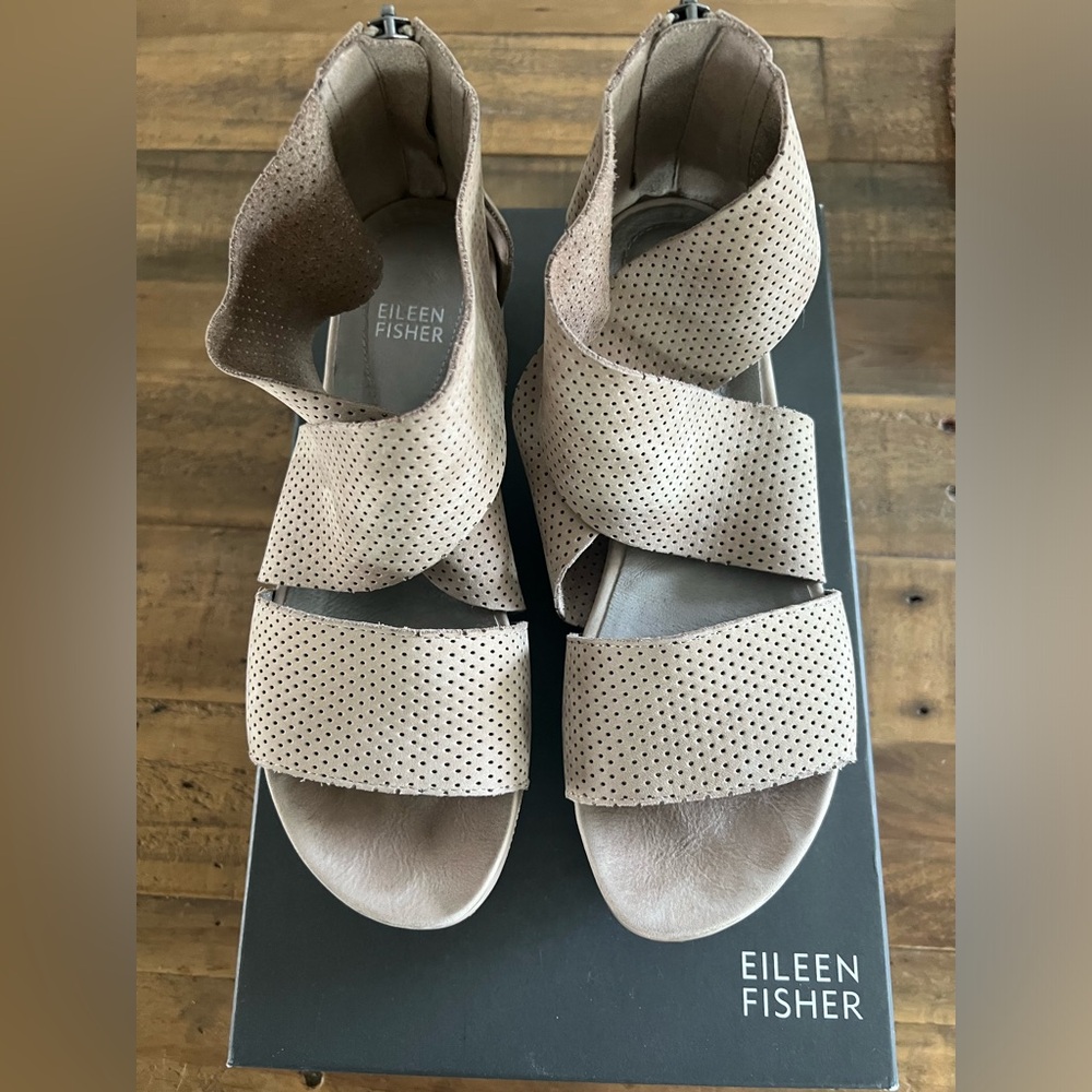 Eileen Fisher platform Sandal